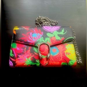 Gucci Dionysus wallet on chain. Ken Scott edition